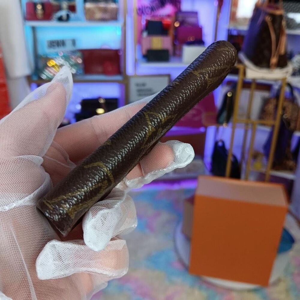 Louis Vuitton True Vintage Monogram Leather 4 ring Key Case Pouch - Picture 4 of 11